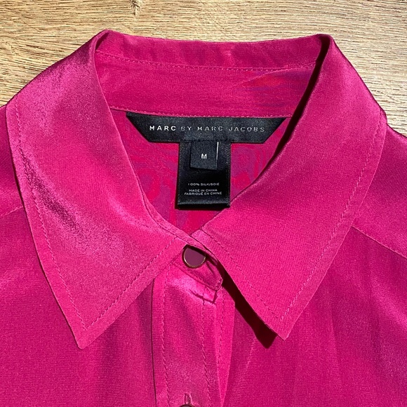 Marc by Marc Jacobs 100% Silk Blouse Hot Fuchsia M 6 - Picture 5 of 13